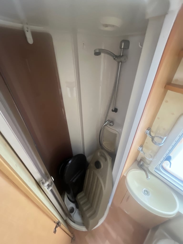 2008 abbey caravan 5 berth Inc motor mover and full awning bargain cheap caravan 