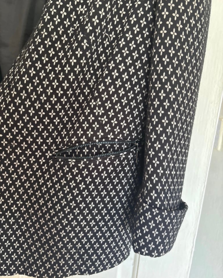 Ladies Blazer Size 16