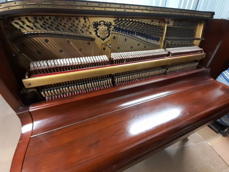 Bluthner Upright Piano in Rosewood *free tuning + matching stool* elegant piece
