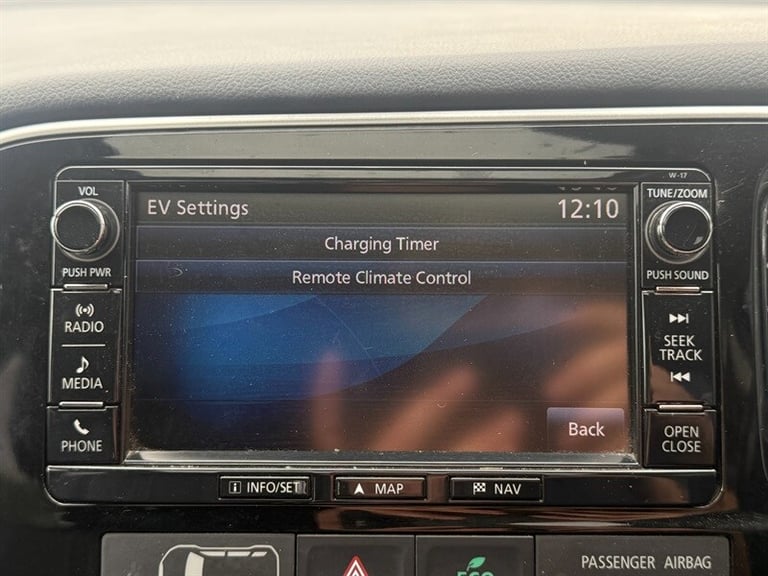 2018 Mitsubishi Outlander 2.0h 12kWh 4h SUV 5dr Petrol Plug-in Hybrid CVT 4WD Euro 6 (s/s) (200 p...