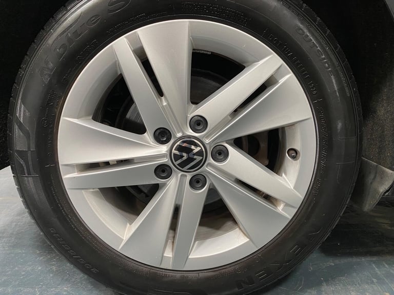 2020 Volkswagen Golf 1.5 eTSI MHEV Life DSG Euro 6 (s/s) 5dr HATCHBACK Petrol/Electric Hybrid Aut...