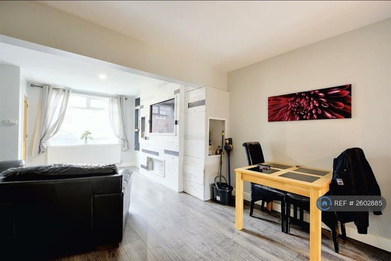 3 bedroom house in Sycamore Road, Long Eaton, Nottingham, NG10 (3 bed) (#2602885)