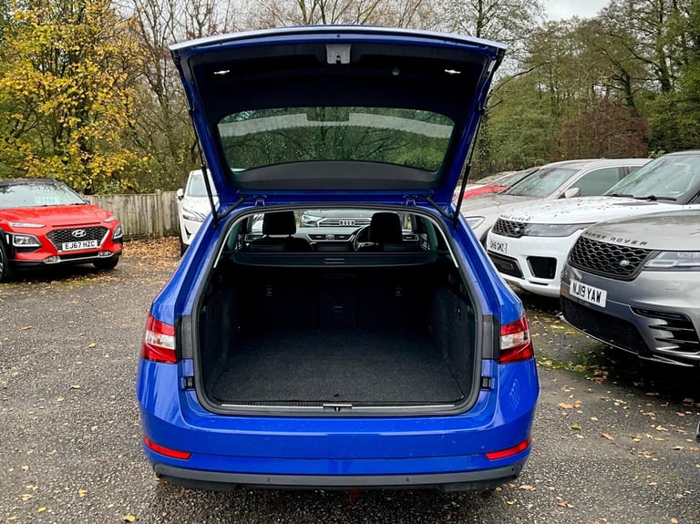 2022 Skoda Superb 1.4 TSI iV 13kWh SE Technology DSG Euro 6 (s/s) 5dr ESTATE Petrol/Electric Hybr...