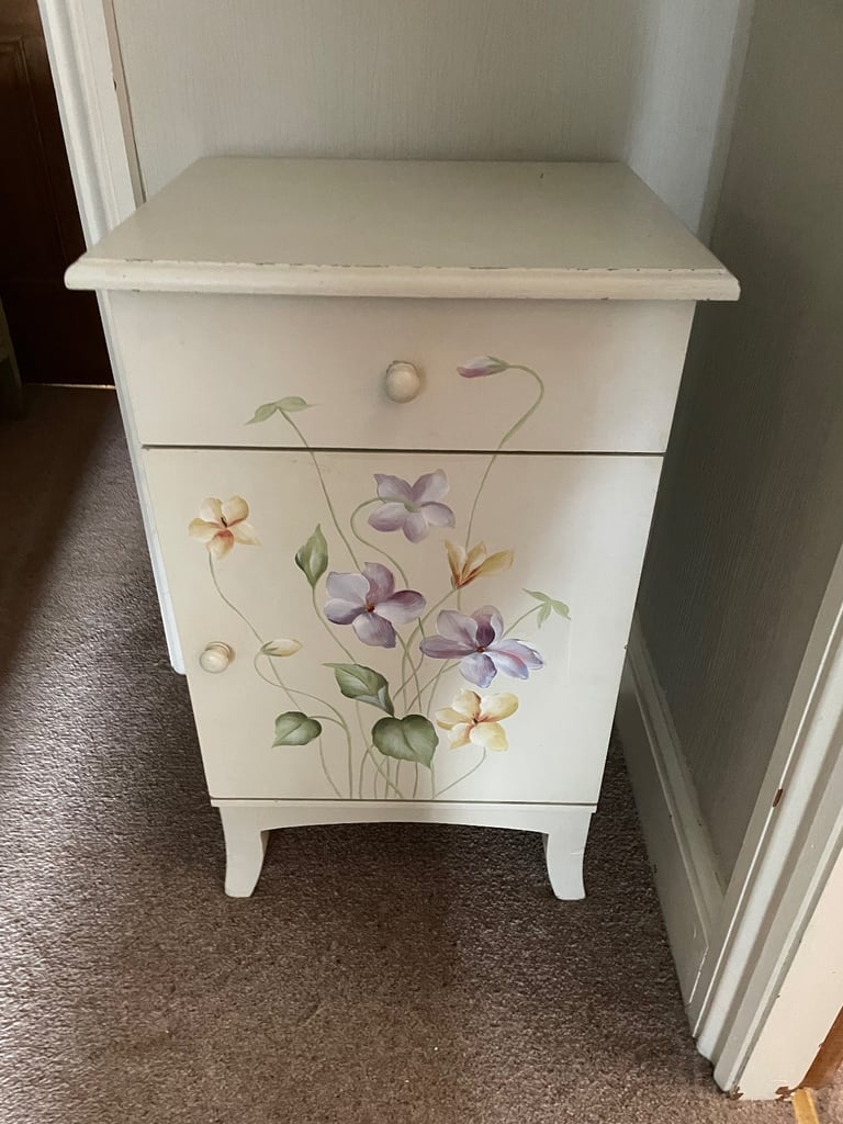 image for SHABBY CHIC BEDSIDE CUPBOARD 1 SHELF WITH 1 DRAWER 