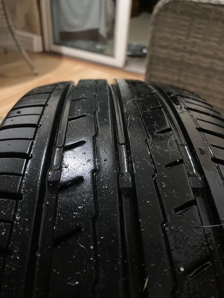 2 x VW Golf Mk5 15” Steel Wheels & Yokohama Tyres 195 65 15