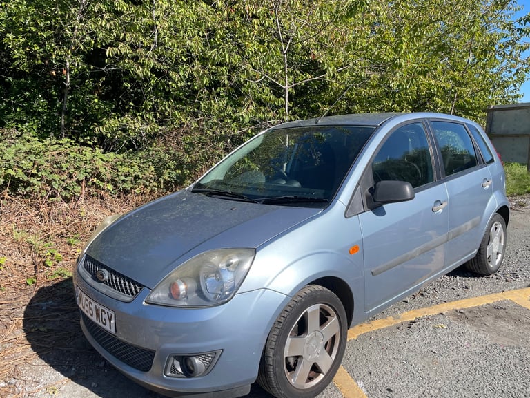 FORD FIESTA 1.4 ZETEC CLIMATE 56 REG BLUE 5 DOOR GENUINE 79155 MOT FEBRUARY 12TH 2026 LOW INSURANCE