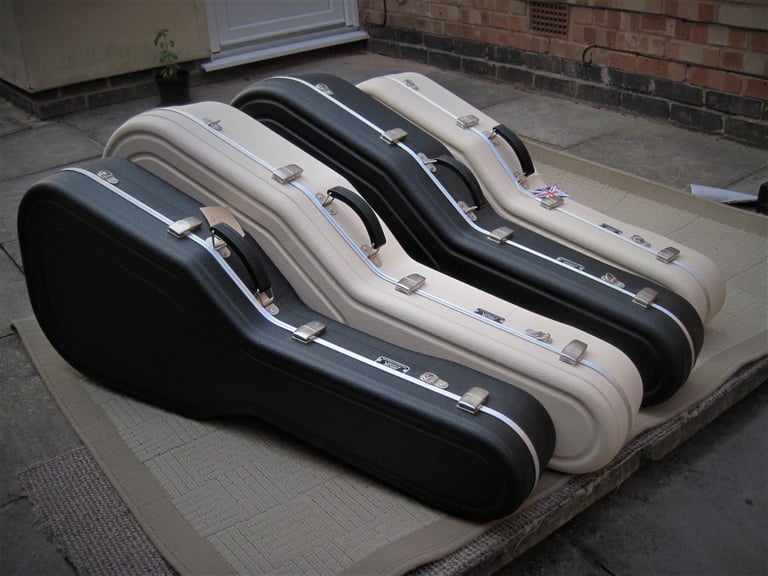 HISCOX ARTIST LA JUMBO,DREAD,OM,OOO,OO & CLASSICAL CASES All VGC