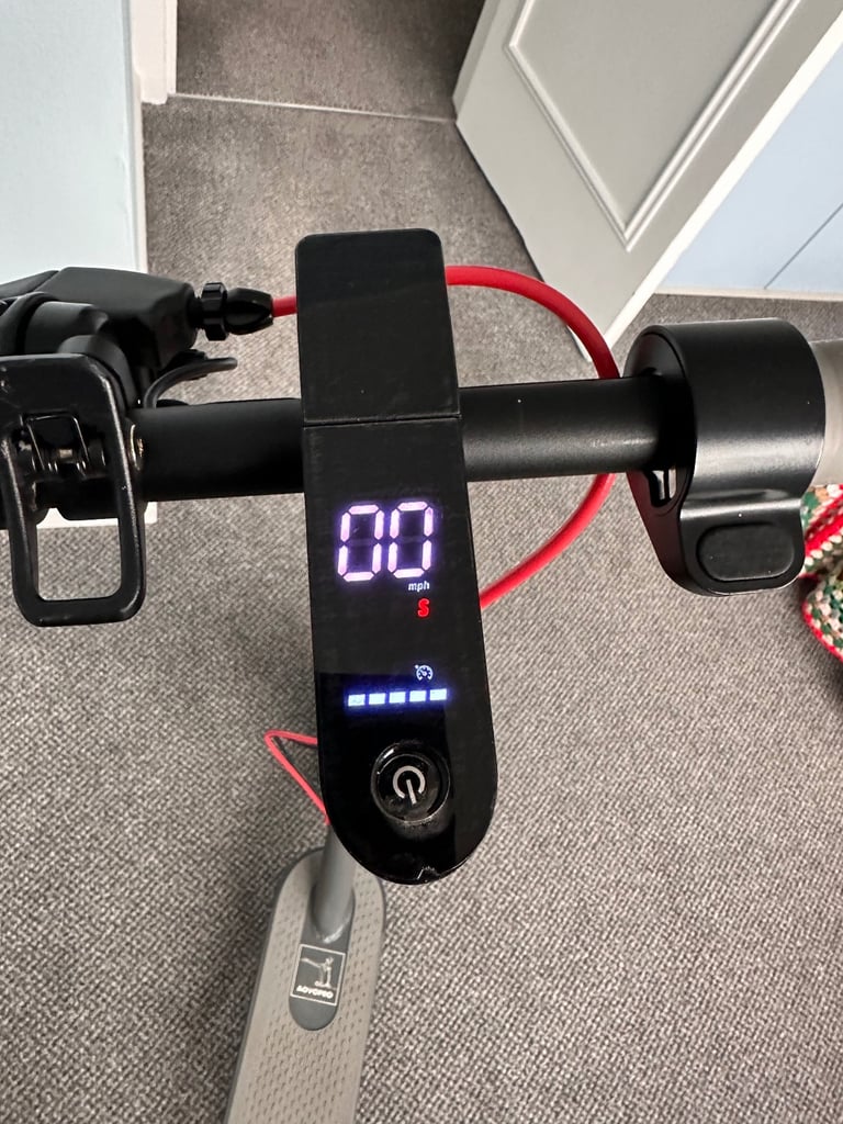 AOVO PRO ELECTRIC SCOOTER