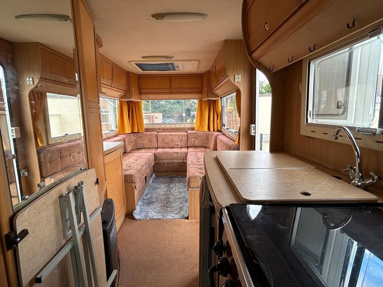 Auto-Sleepers Rienza Motorhome For Sale, Tow Bar U Shape Lounge, 2 Berth 2 Belts