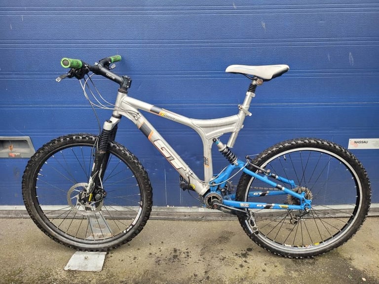 Gents mountain bike GT I-DRIVE Wheels 26" Frame 20" BIG BIKE!