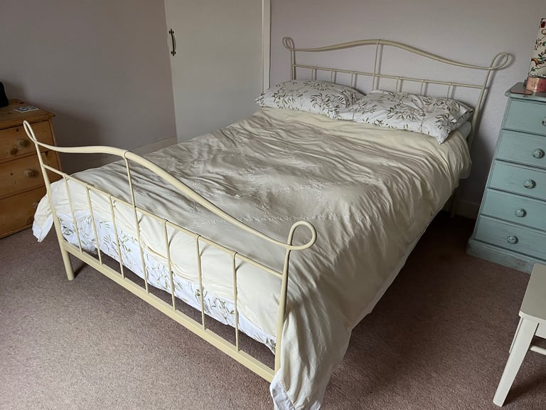 Laura Ashley Camberley Double bed frame 
