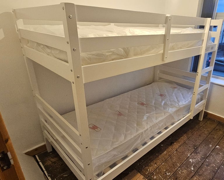 image for Bunk bed with 2 new mattresses 