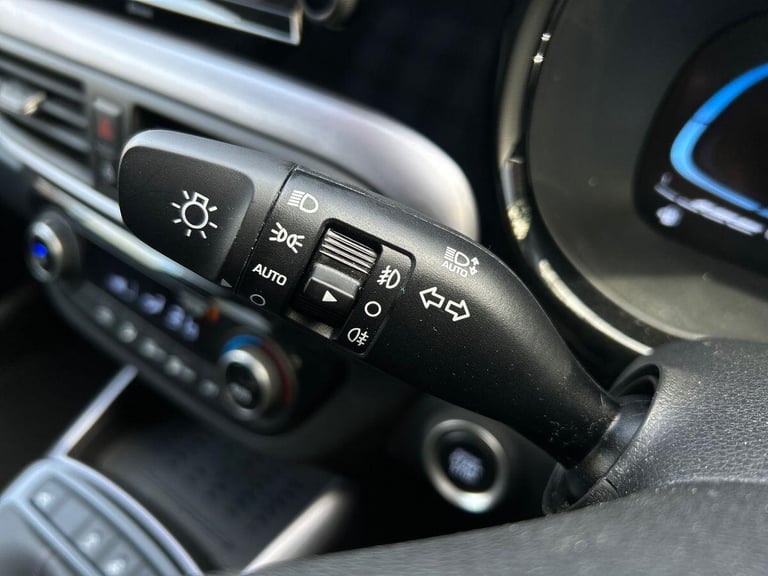 2024 Hyundai i10 1.0 Premium Hatchback 5dr Petrol Auto Euro 6 (s/s) (63 ps) Hatchback PETROL Auto...