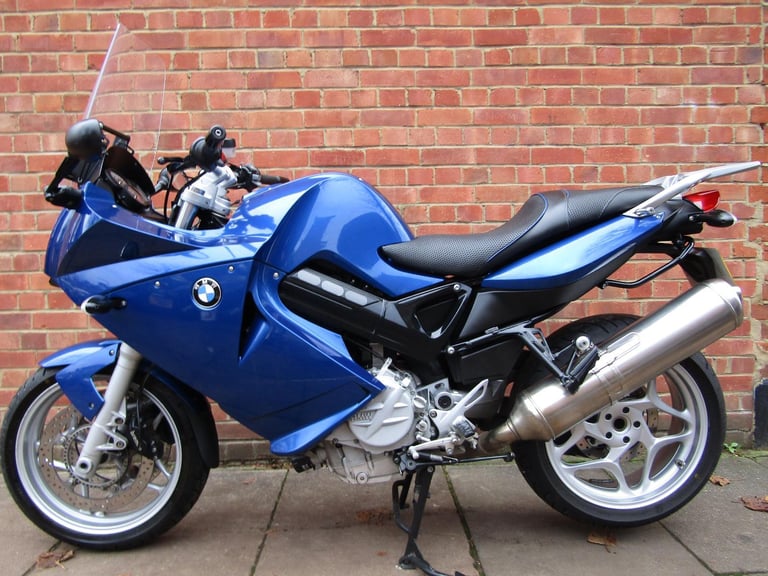 BMW F 800 ST ....IN GREAT  CONDITION..WITH A FEW TASTEFUL EXTRAS..2009..