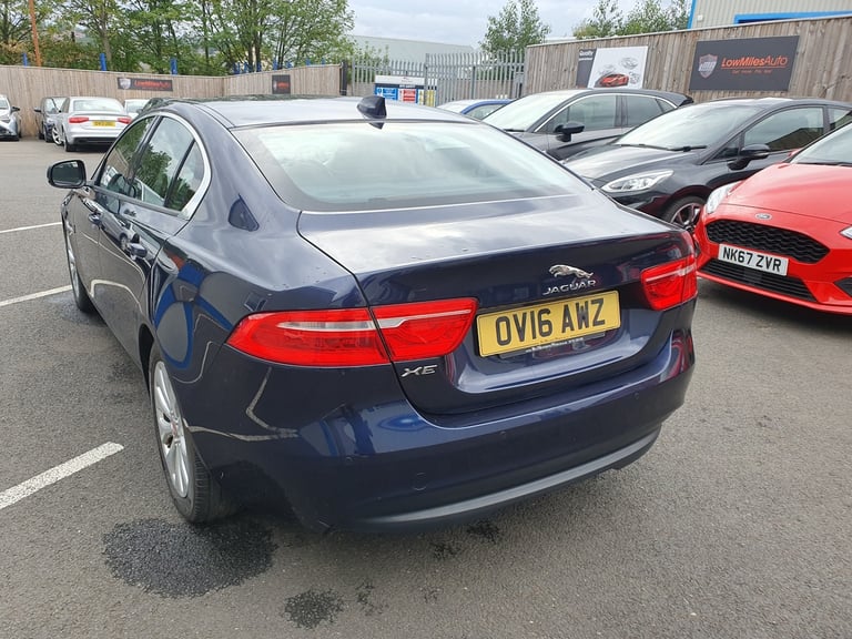 2016 Jaguar XE 2.0d SE 4dr Auto SALOON Diesel Automatic