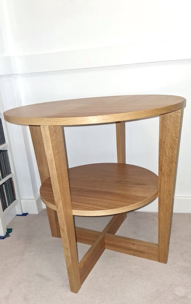 IKEA SOLID SIDE OR COFFEE TABLE / WOODEN VENEER / IN PERFECT CONDITION