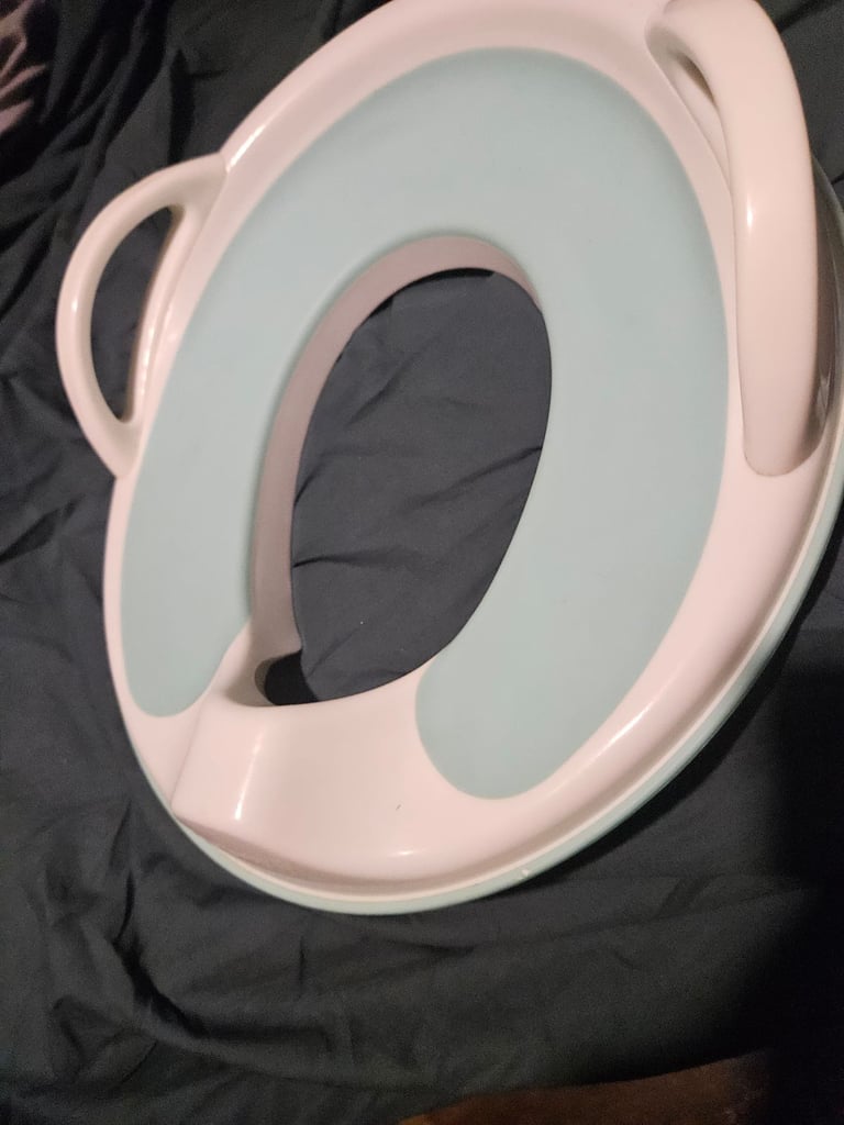 image for Kids toilet seat £1.50 Barely used. Spare