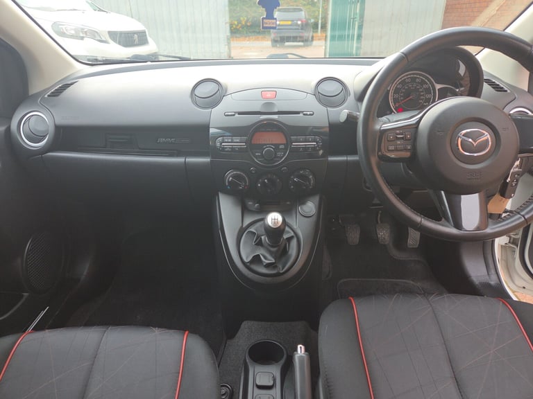 2014 Mazda Mazda2 1.3 Colour Edition 5dr HATCHBACK PETROL Manual