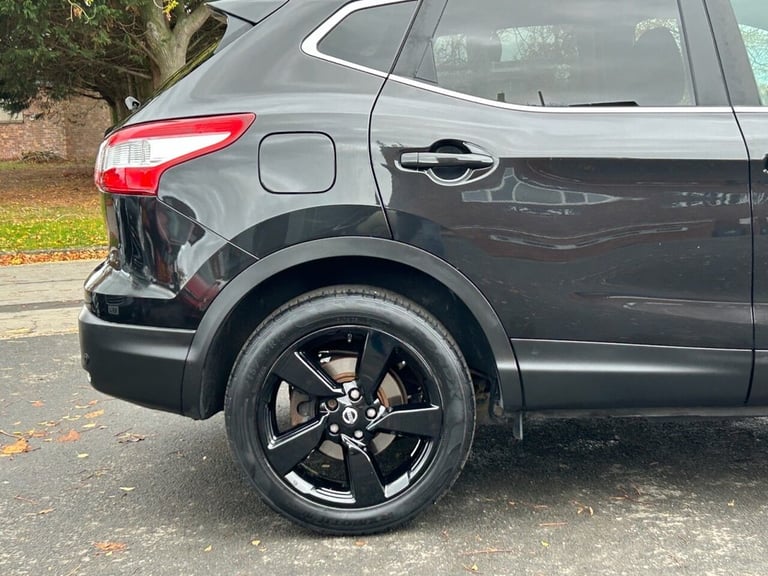 2017 Nissan Qashqai 1.5 dCi N-Connecta SUV 5dr Diesel Manual 2WD Euro 6 (s/s) (110 ps) HATCHBACK ...