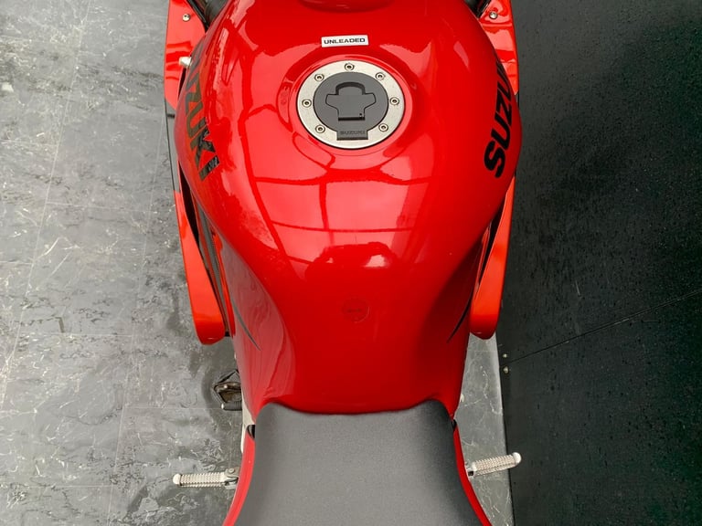 SUZUKI GXSR 600 S-RAD 1999 LOW MILEAGE LOVELY CONDITION