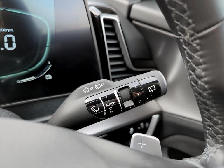 2023 Kia Sportage 1.6T GDi HEV GT-Line 5dr Auto ESTATE PETROL/ELECTRIC Automatic