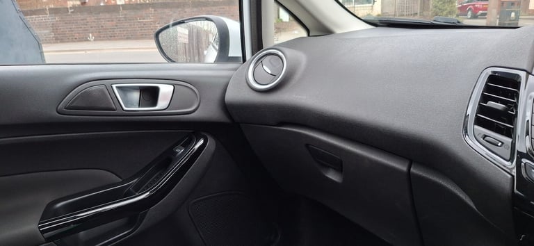 2017 Ford Fiesta 1.0 EcoBoost Zetec 5dr HATCHBACK Petrol Manual