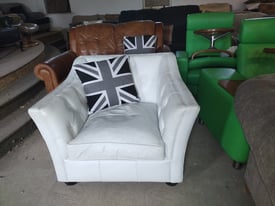 White real Leather Armchair Chair Chesterfield style Deliv Poss