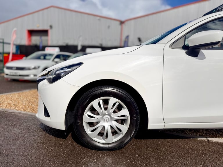 2015 Mazda Mazda2 1.5 75 SE 5dr HATCHBACK Petrol Manual