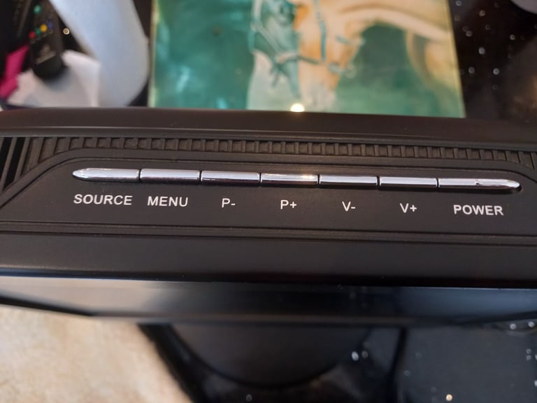 Caravan 12 v  Tv