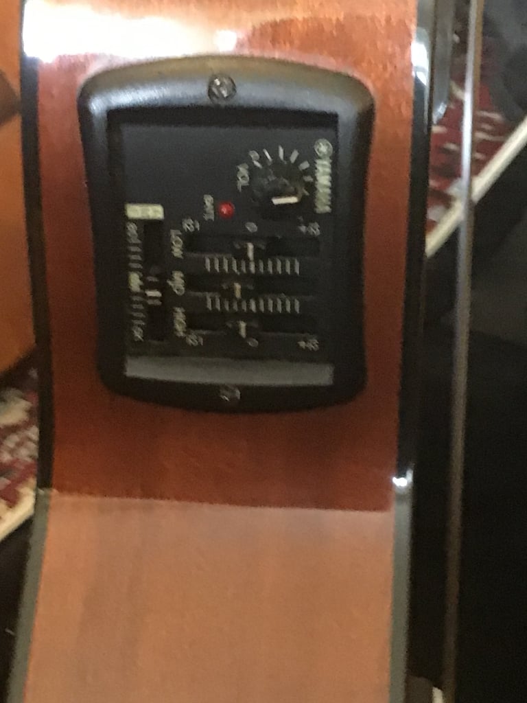 Yamaha CGX-111SCA