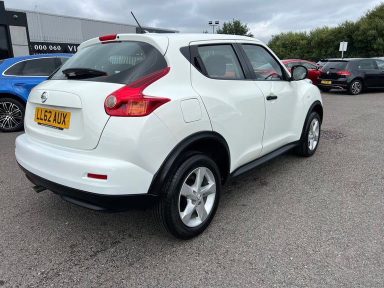 2012 Nissan Juke 1.6 Visia SUV 5dr Petrol Manual Euro 5 (117 ps) HATCHBACK Petrol Manual