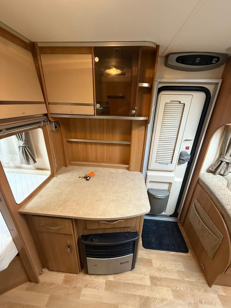 2011 COACHMAN LASER 640- 4 BERTH CARAVAN 