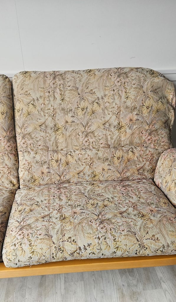 Vintage Ercol 766 Jubilee Three-Seater Sofa – Blonde Wood – Mid-Century Modern