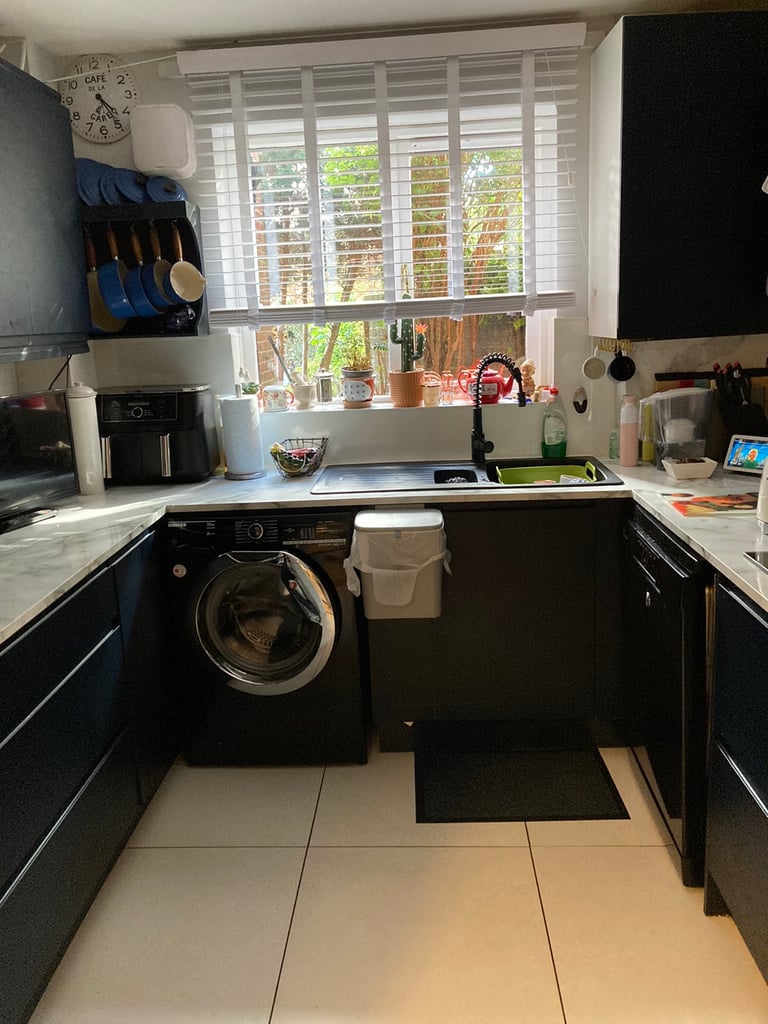 Two bedroom gf Chiswick 