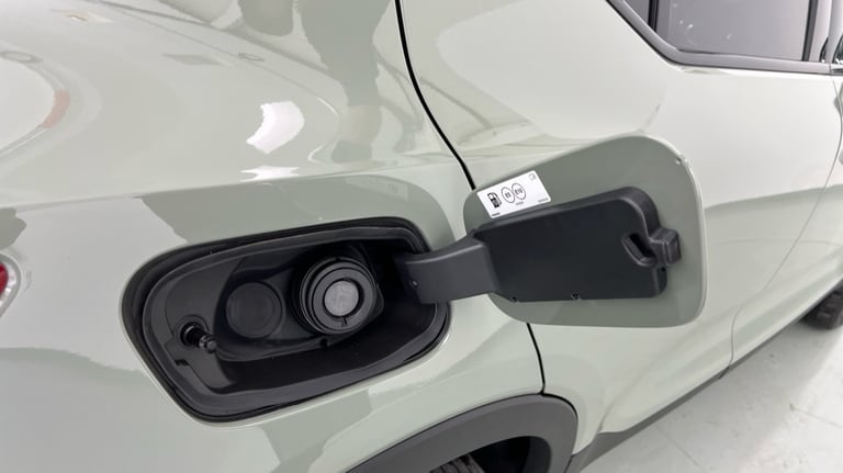 2025 Volvo XC40 Ultra, B4 Mild hybrid, Petrol, Dark Estate Petrol Automatic