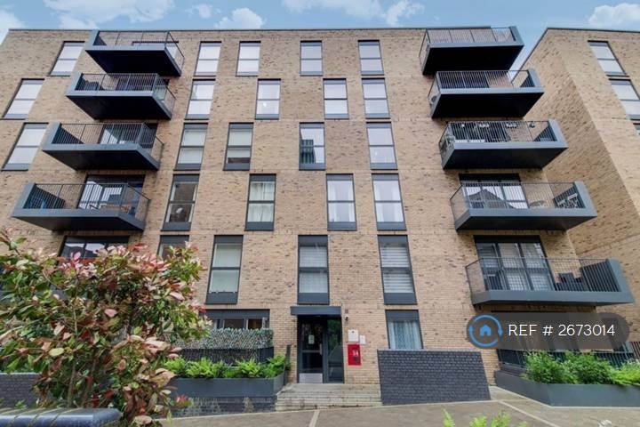 2 bedroom flat in Lyon Road, Harrow, HA1 (2 bed) (#2673014)