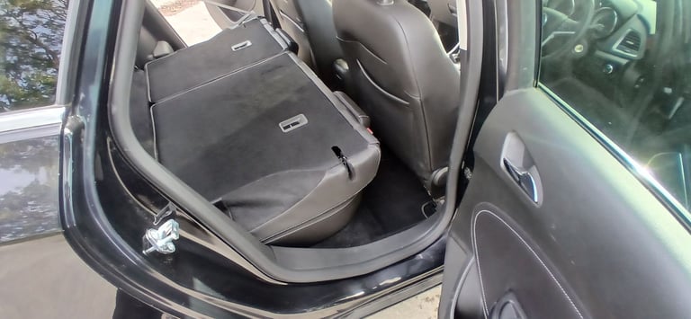 2011 Vauxhall Astra 2.0 Cdti Diesel Estate Automatic 47k FSH