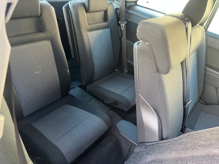 VAUXHALL ZAFIRA 7 SEATS NEW MOT CHEAP TAX 