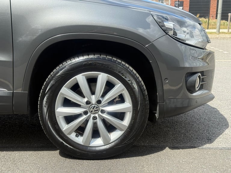 2014 Volkswagen Tiguan 2.0 TDi BlueMotion Tech Match 5dr DSG ESTATE Diesel Automatic