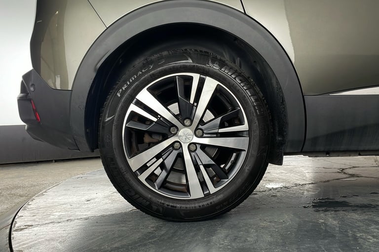  Peugeot 3008 SUV 1.2 Puretech Gpf Allure Suv 5dr Petrol Eat Euro 6 s/s 130 Ps