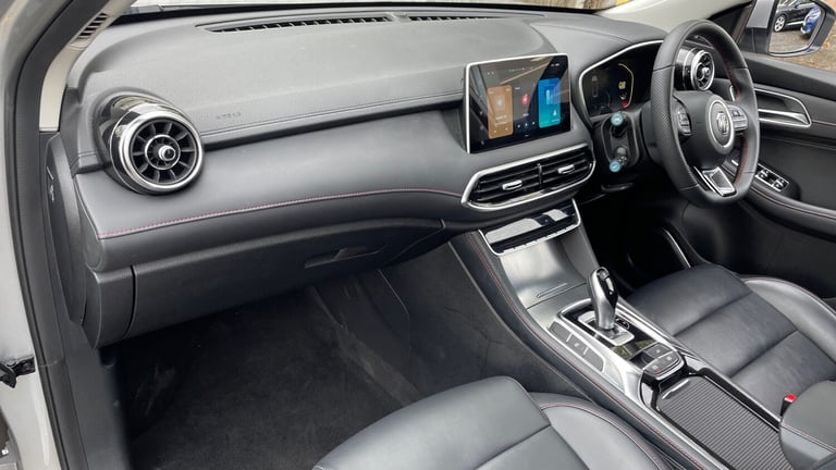 2024 MG HS 1.5 T-GDI SE 5dr DCT - Apple CarPlay/Android Auto  Petrol