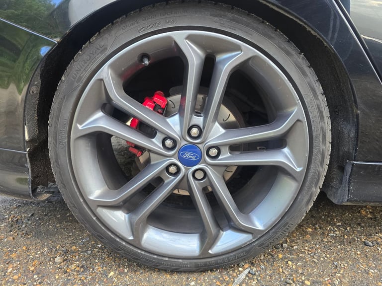 Genuine St ford 19" alloys 