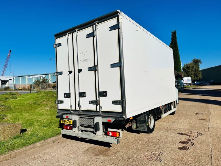 2019 (69) MITSUBISHI FUSO CANTER 7C15 7.5 TON FRIDGE, CARRIER XARIOS 600 UNIT