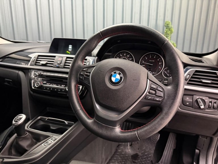 2017 BMW 3 Series 2.0 320i Sport Euro 6 (s/s) 4dr Saloon Petrol Manual