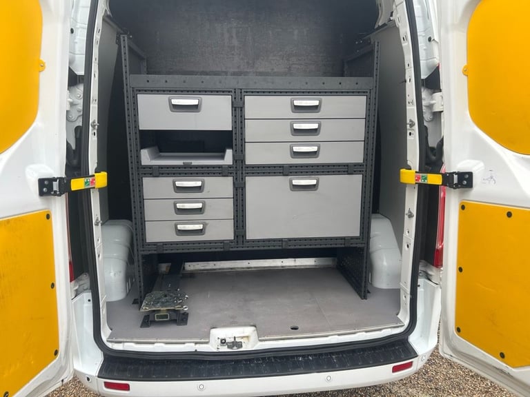 2018 68 FORD TRANSIT CUSTOM 2.0 300 ECOBLUE LIMITED PANEL VAN 5DR DIESEL AUTO L1