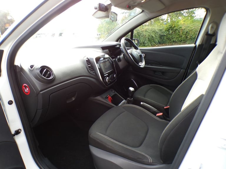 2018 Renault Captur 0.9 TCE 90 Iconic 5dr HATCHBACK PETROL Manual