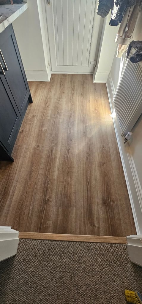 image for Tegola Click LVT Elite Summer Oak 12.5m2 With Quick-Step LVT underlay. 