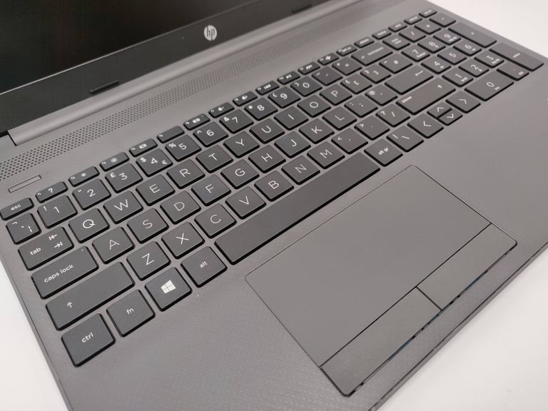 Windows 11 Pro HP i7 1065G7 16gb 256gb SSD USB-C Office Laptop Full HD 15.6-inch 10th Gen 250 G8