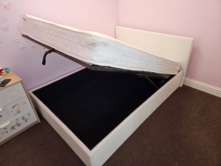 Double bed storage gas lift with mattress 