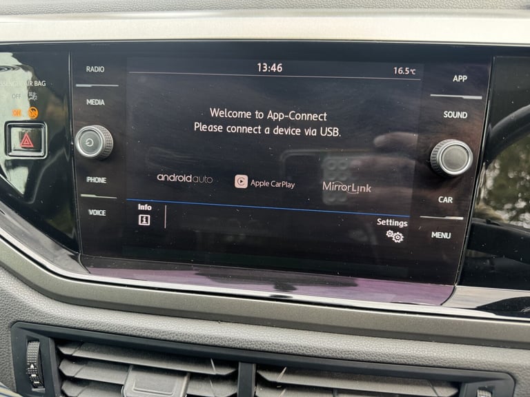 VOLKSWAGEN POLO 1.0 SE 2018